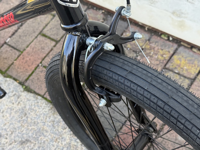 Mongoose Brawler BMX