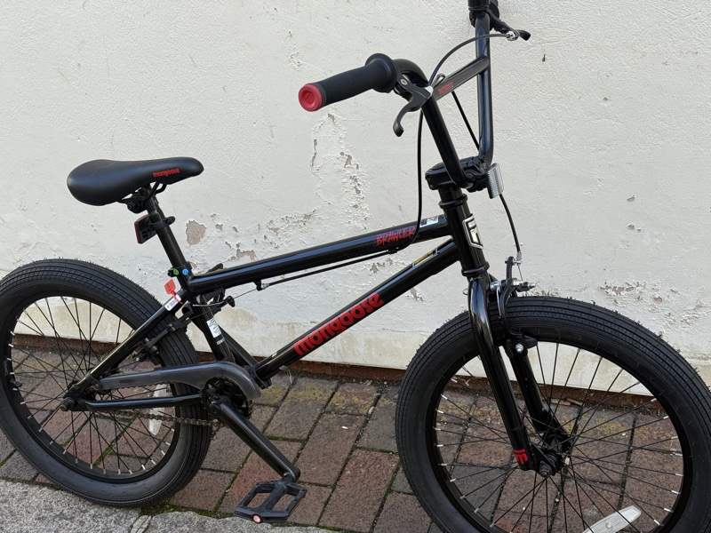 Mongoose Brawler BMX